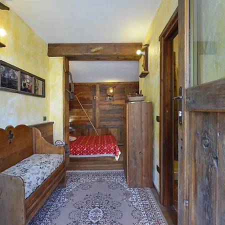 Maison Lazier Bed & Breakfast *