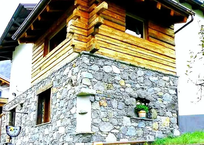 Maison Lazier 3* Châtillon